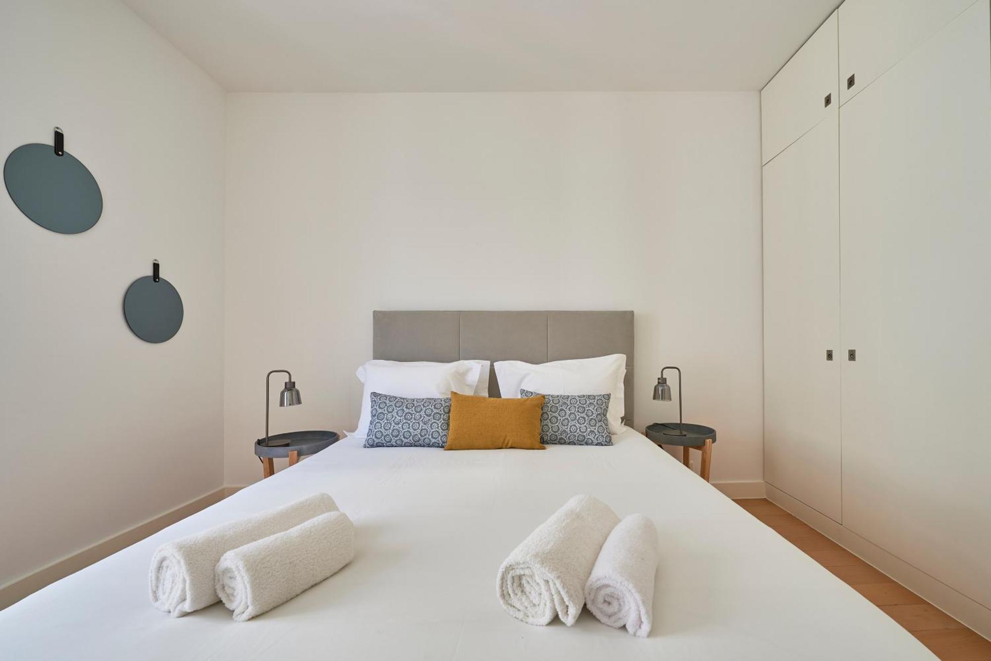 Appartamento Casa Portuguesa Carmo Lisbona Esterno foto