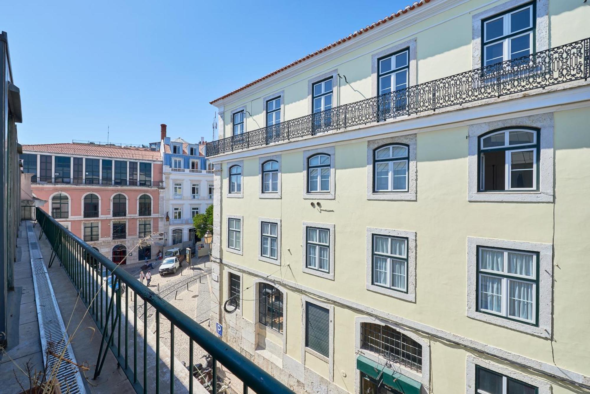 Appartamento Casa Portuguesa Carmo Lisbona Esterno foto