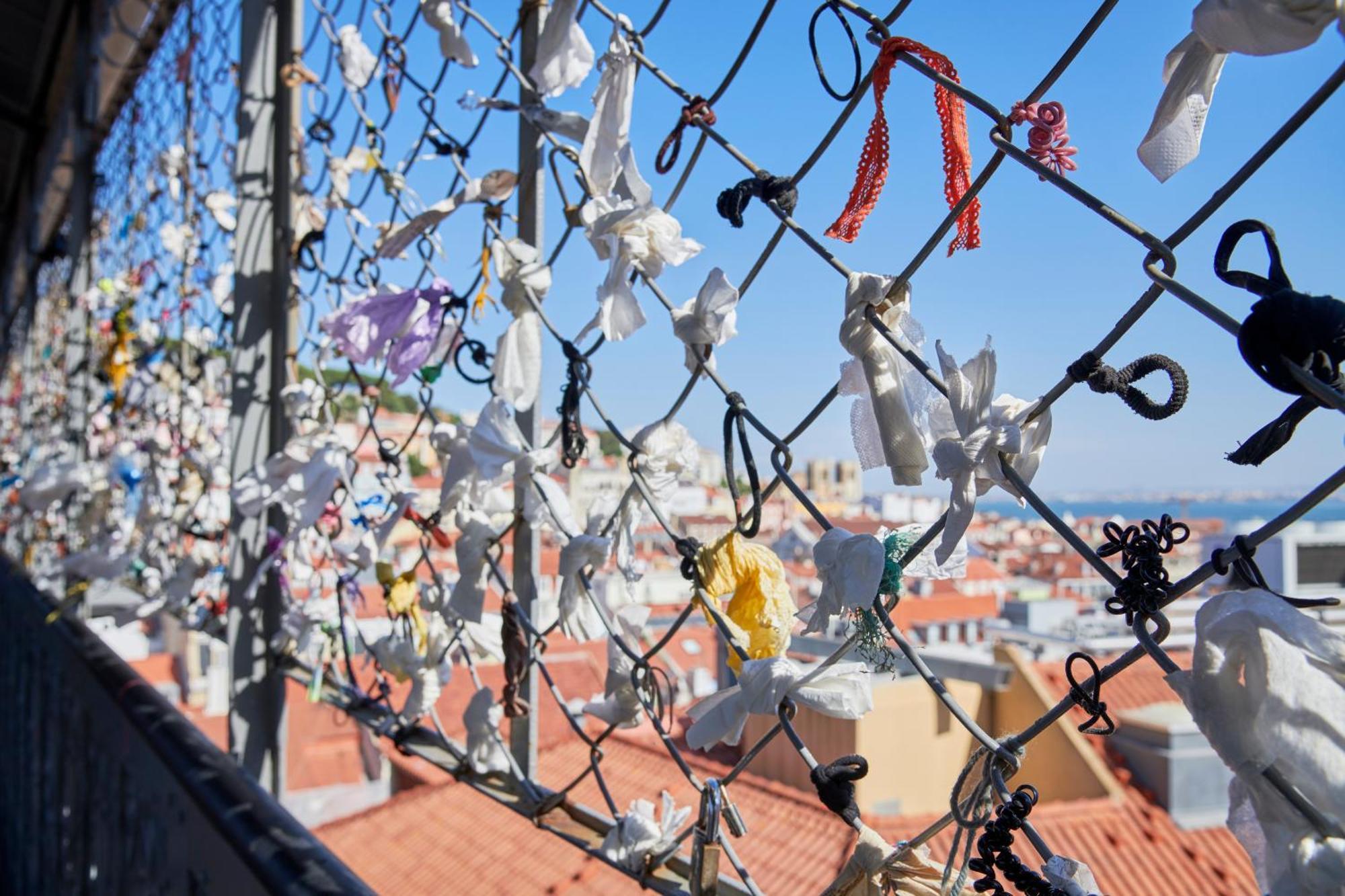 Appartamento Casa Portuguesa Carmo Lisbona Esterno foto