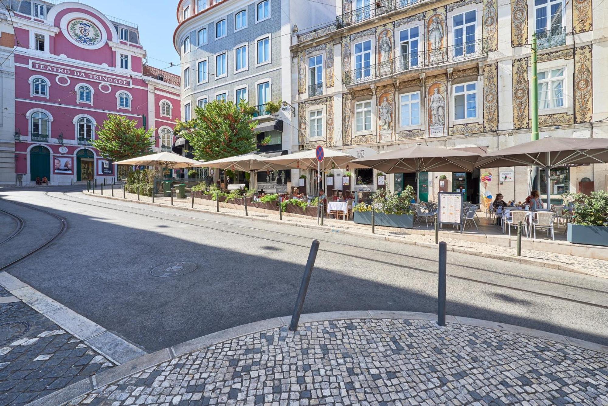 Appartamento Casa Portuguesa Carmo Lisbona Esterno foto